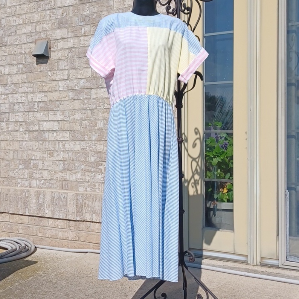 Vintage Jerrie Lurie Pastel Striped Dress,  full skirt, sz 12, true to size